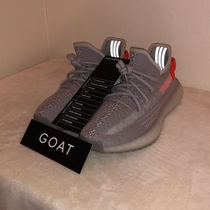 Yeezy Boost 350 V2 Tail Light - Size 6